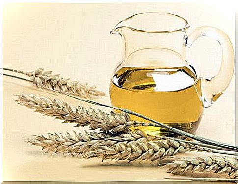 There are many good benefits to using wheat germ oil in your hair