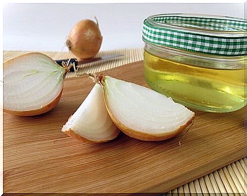 Onions stimulate the blood and the functions of the nose.