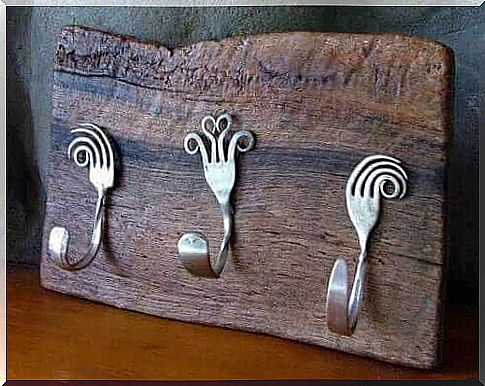 Old forks are excellent for making a rustic coat rack