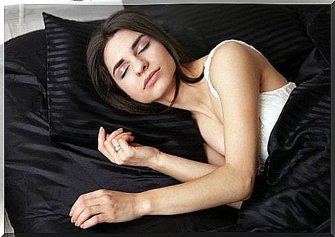 woman sleeping on the side