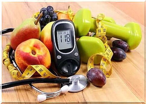 Fruits and device for measuring blood sugar