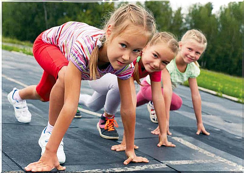 Children are preparing for a race