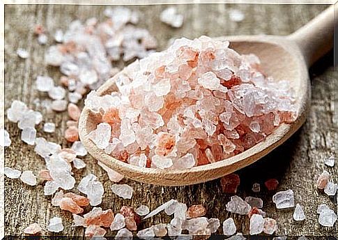 Stop migraines with pink Himalayan salt