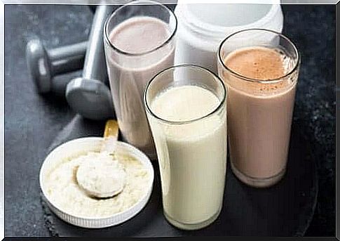 Drink with protein powder