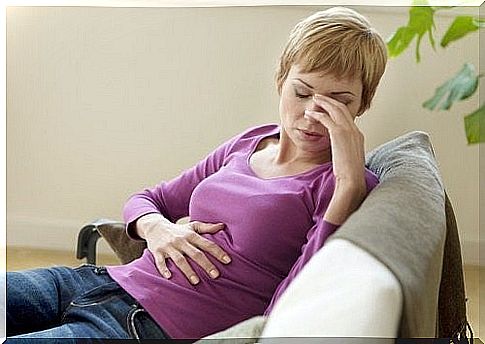 woman with ulcerative colitis