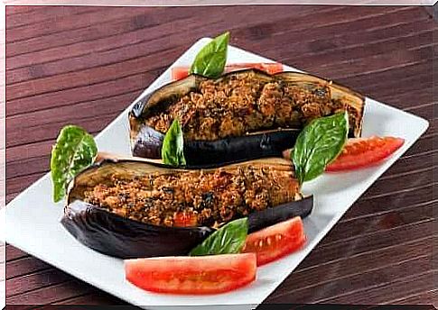 Vegetable-filled eggplant with vinaigrette