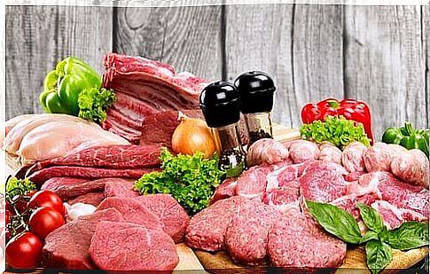 Eating red meat increases your risk of suffering from colon cancer